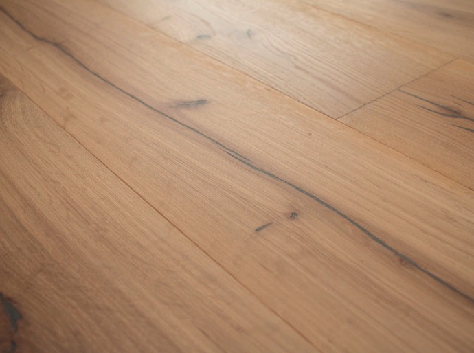 Dřevěná podlaha pro industriální interiér Toscana